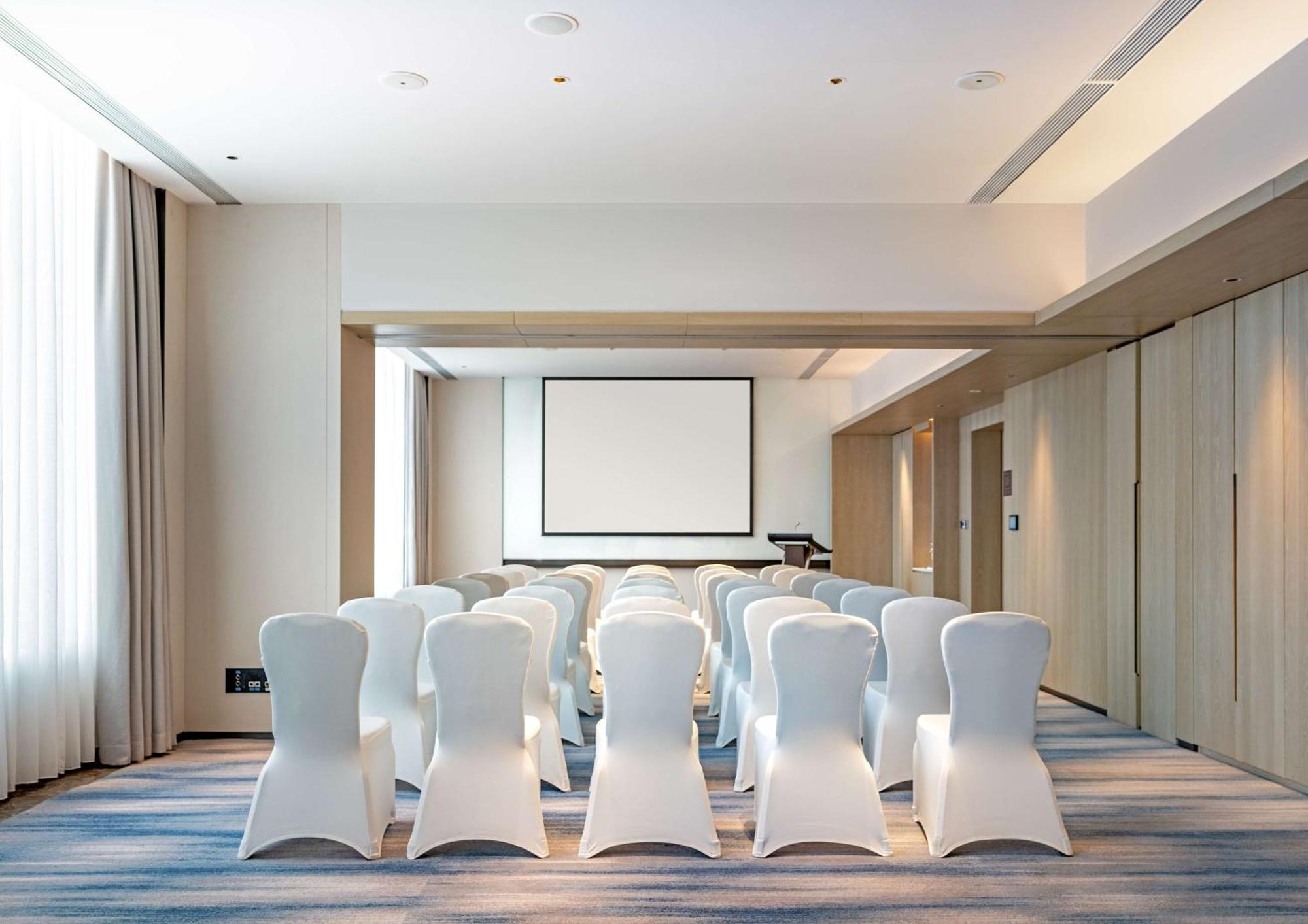 Hilton Garden Inn Shenzhen World Exhibition & Convention Center ภายนอก รูปภาพ
