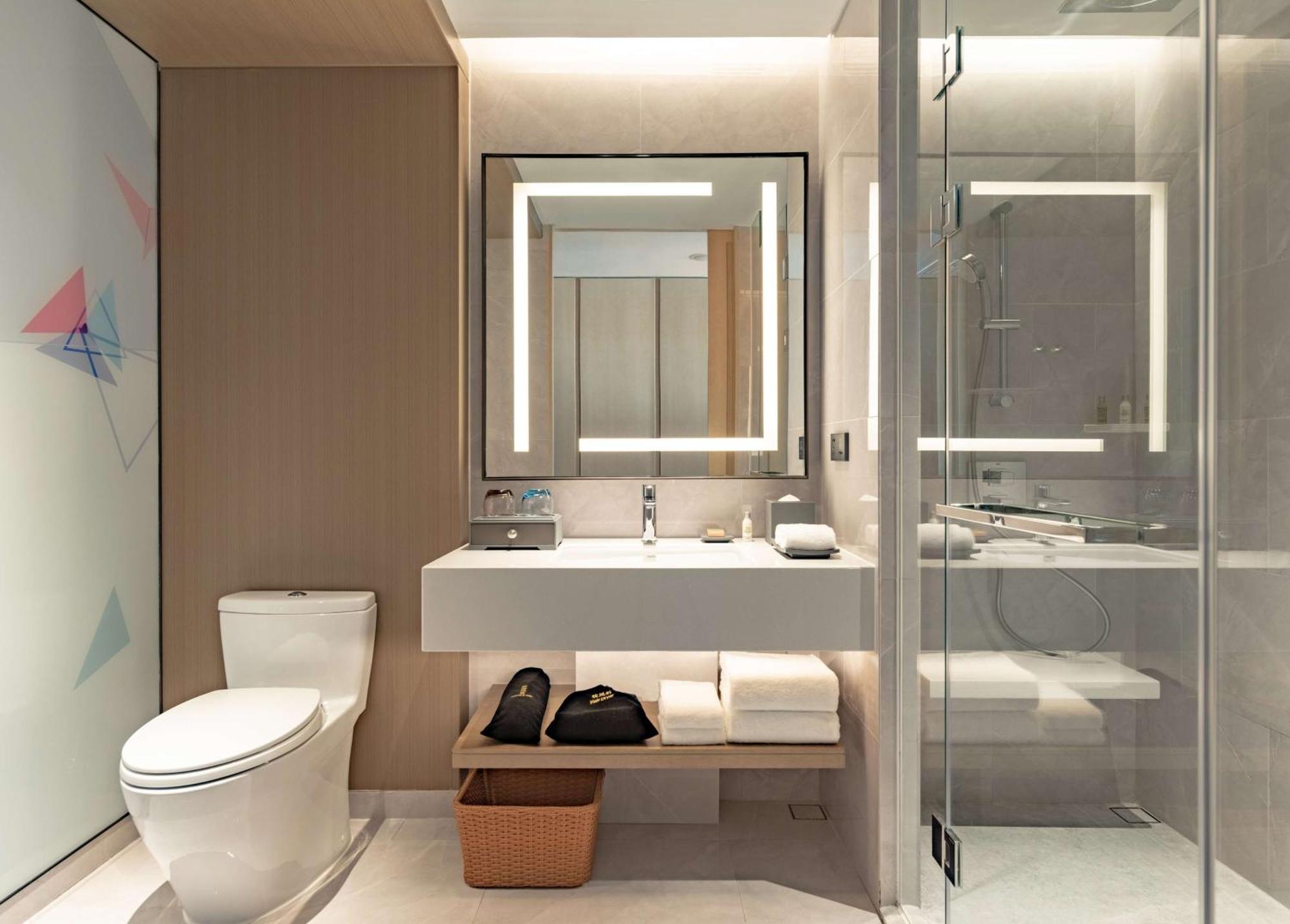 Hilton Garden Inn Shenzhen World Exhibition & Convention Center ภายนอก รูปภาพ