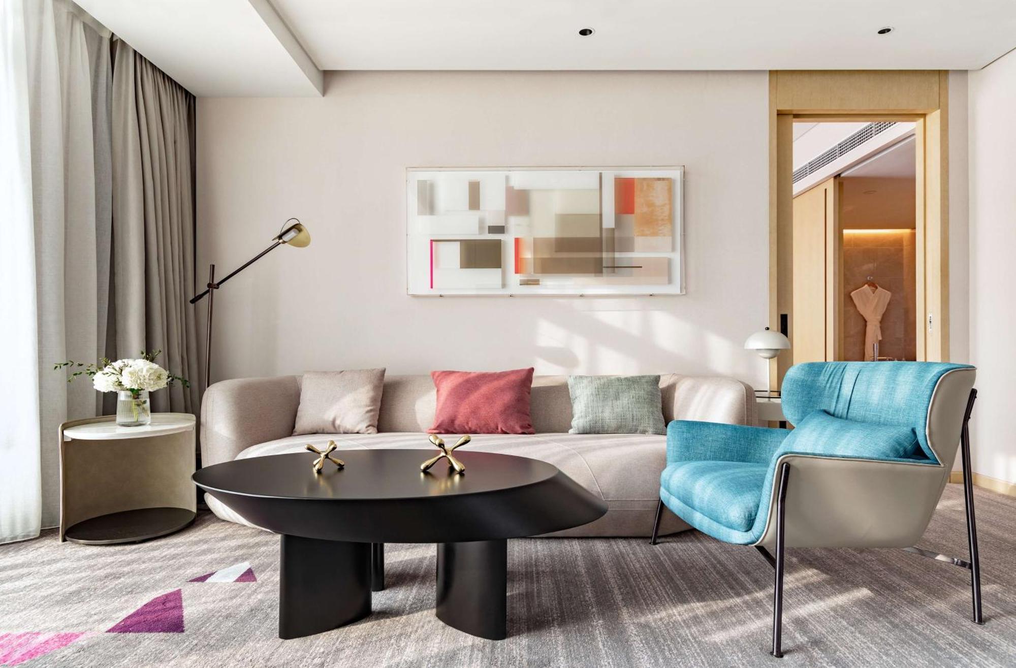 Hilton Garden Inn Shenzhen World Exhibition & Convention Center ภายนอก รูปภาพ