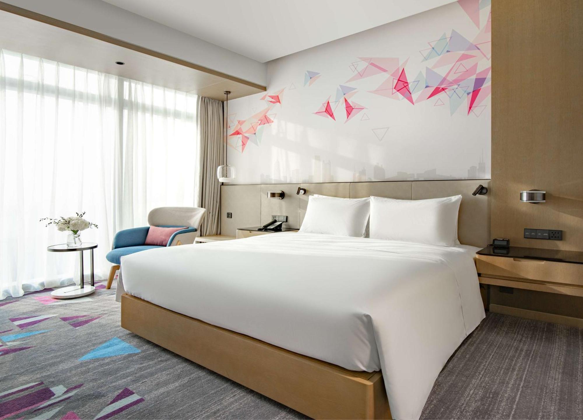 Hilton Garden Inn Shenzhen World Exhibition & Convention Center ภายนอก รูปภาพ