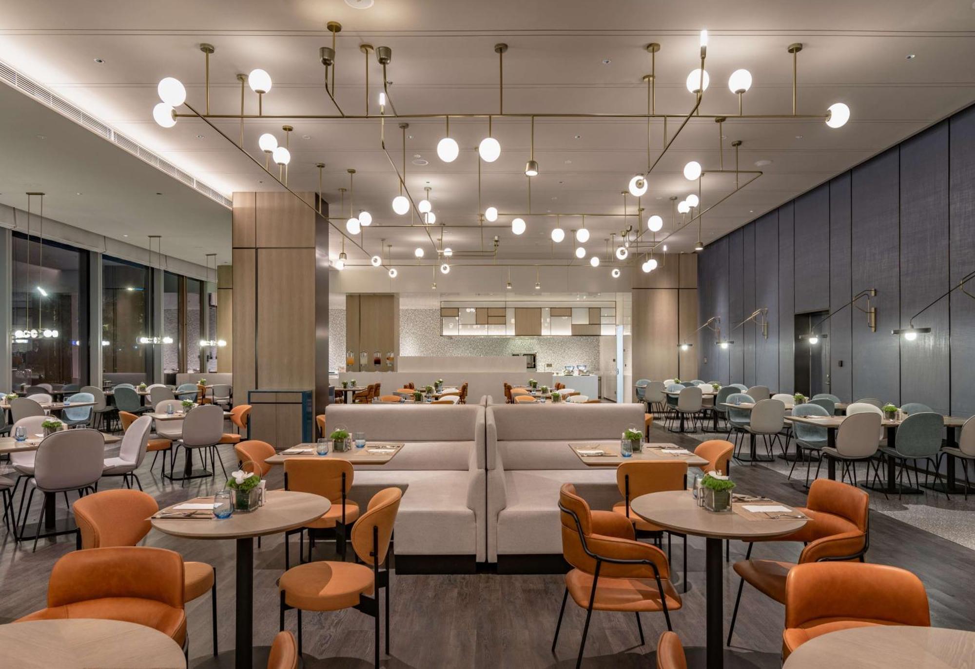 Hilton Garden Inn Shenzhen World Exhibition & Convention Center ภายนอก รูปภาพ