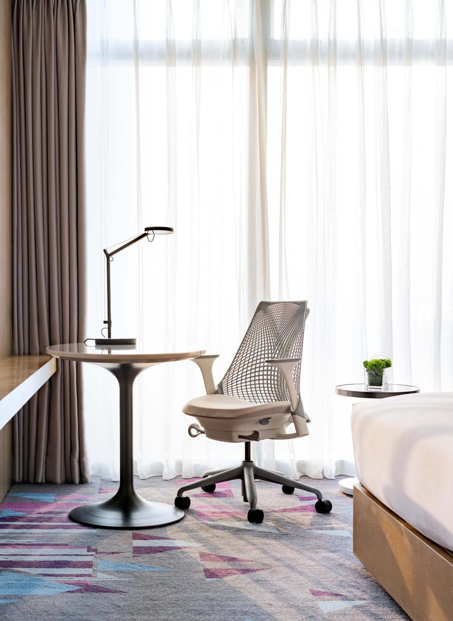 Hilton Garden Inn Shenzhen World Exhibition & Convention Center ภายนอก รูปภาพ