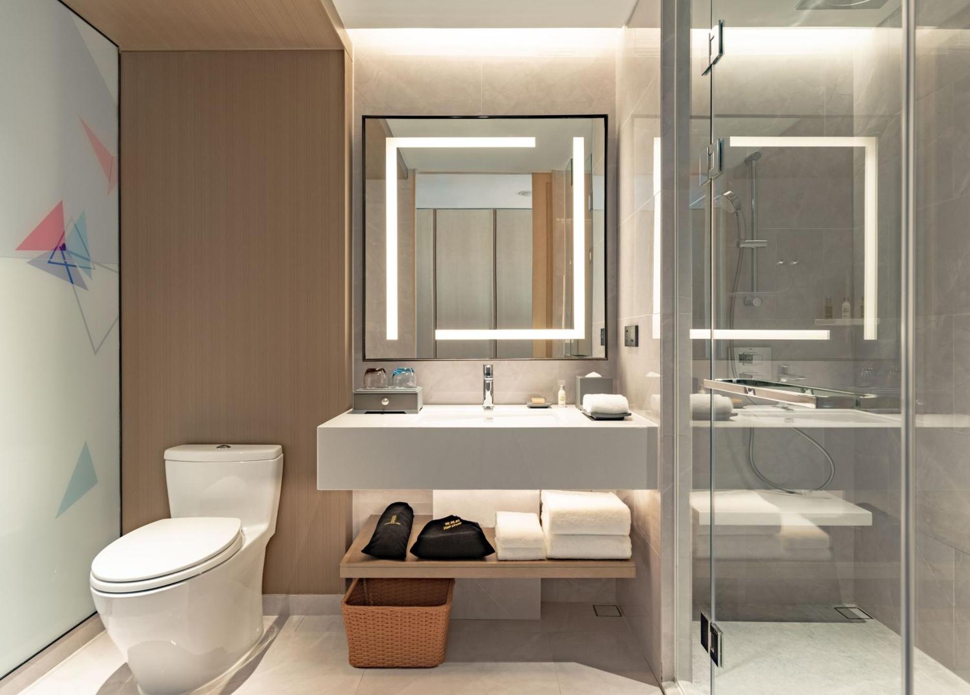 Hilton Garden Inn Shenzhen World Exhibition & Convention Center ภายนอก รูปภาพ
